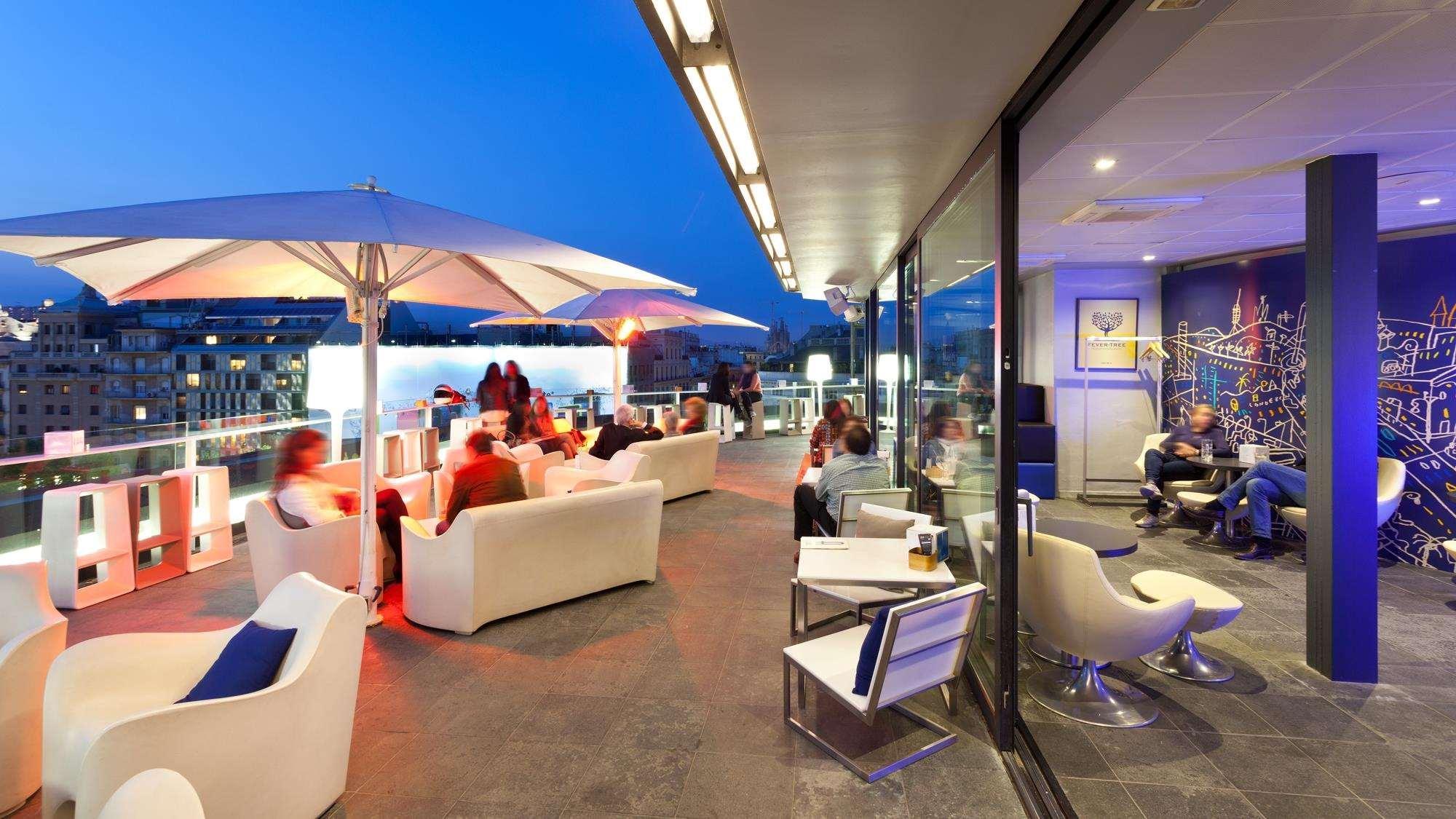 Hotel Condes De Barcelona Luaran gambar