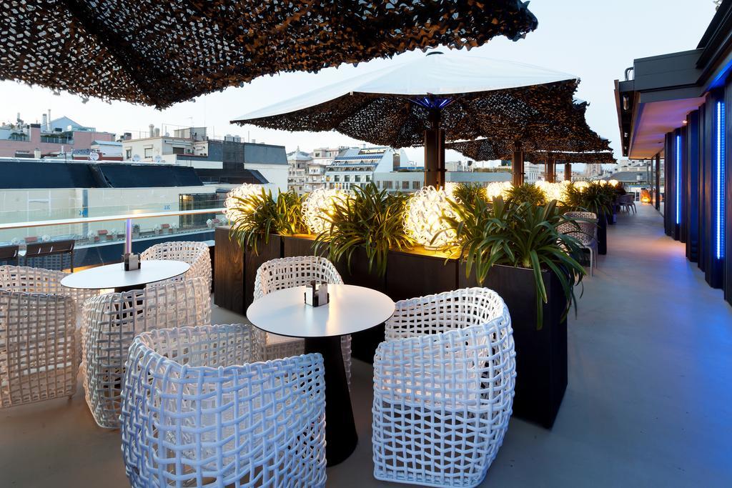 Hotel Condes De Barcelona Luaran gambar