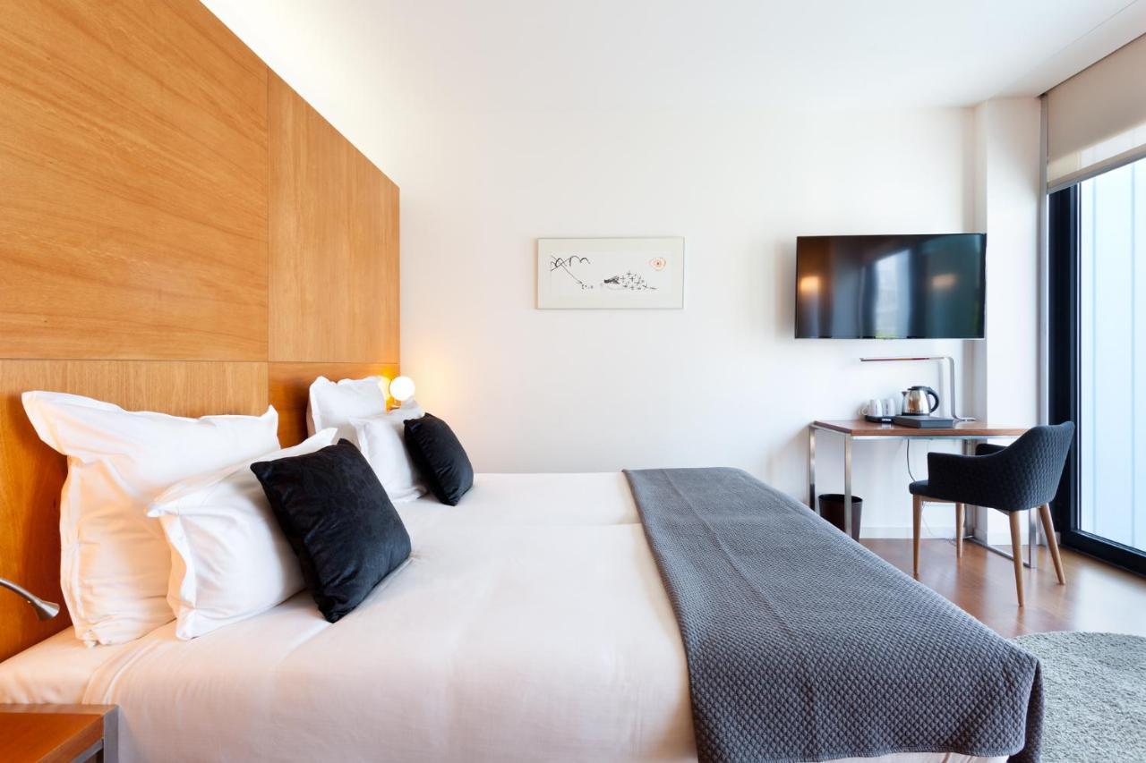 Hotel Condes De Barcelona Luaran gambar