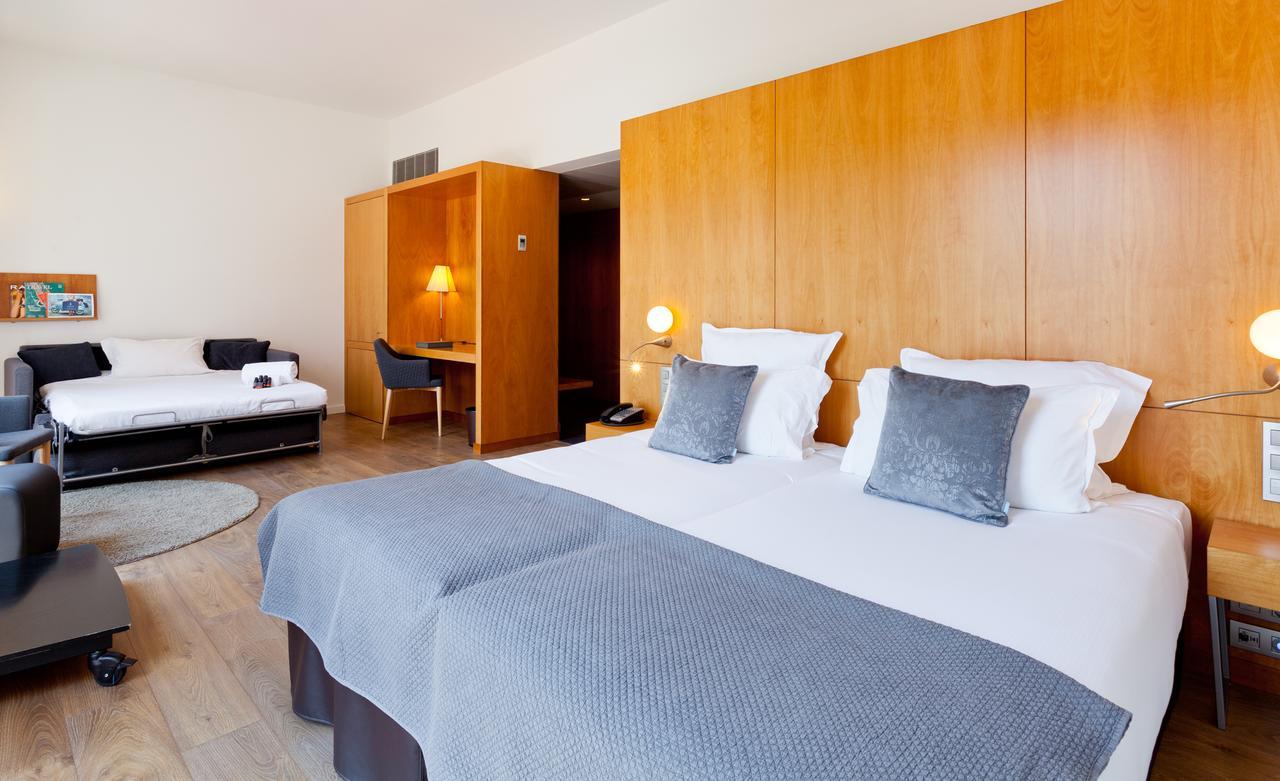 Hotel Condes De Barcelona Luaran gambar